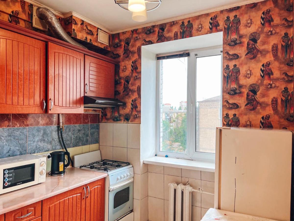 Apartment Near Metro Station Darnitsa Kiev Exteriör bild